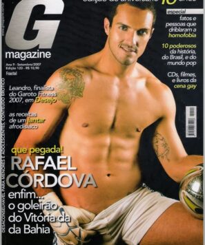 Goleiro Rafael Córdova nu na revista masculina G Magazine